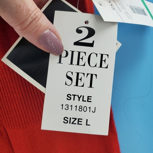 NWT R&K red knit dress with black belt Lg - Picture 4 of 16